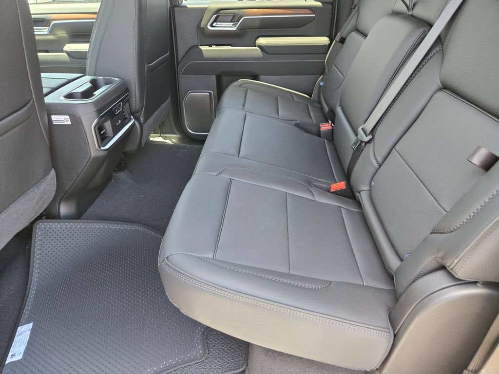 New 2026 GMC Sierra 2500 Denali w/ Denali Reserve Package AWD/4WD image 8