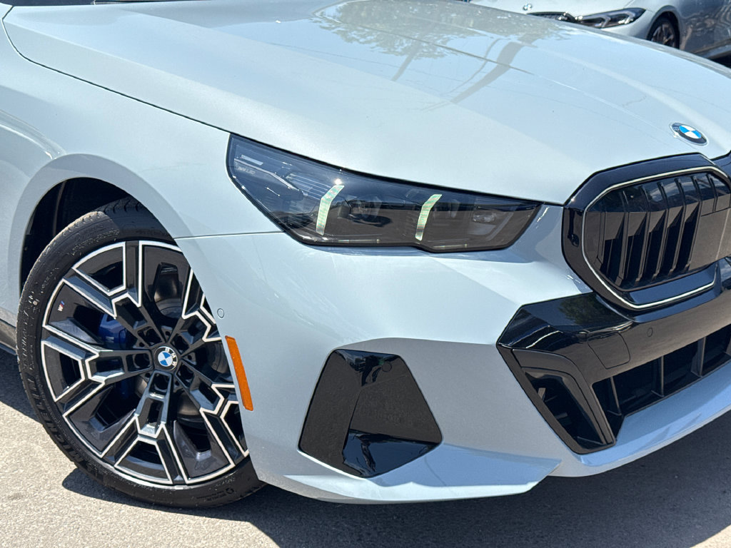 New 2027 BMW 530i w/ M Sport Package RWD image 6