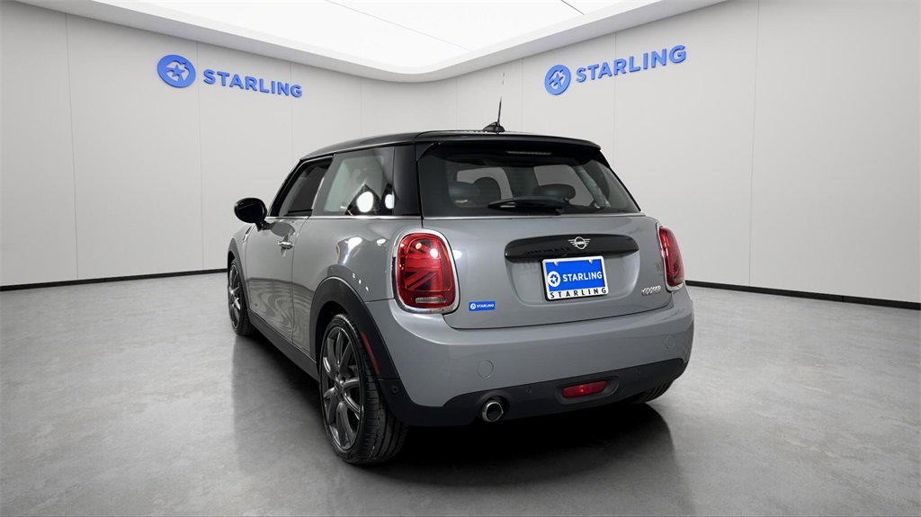 Used 2020 MINI Cooper 2-Door Hardtop image 6