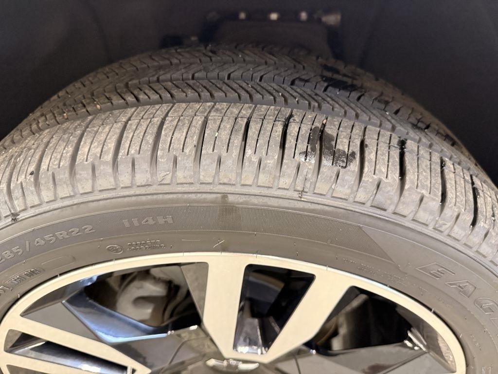 Used 2019 Chevrolet Suburban Premier AWD/4WD image 50