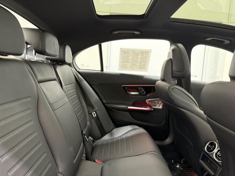 New 2025 Mercedes-Benz C 300 4MATIC Sedan image 4