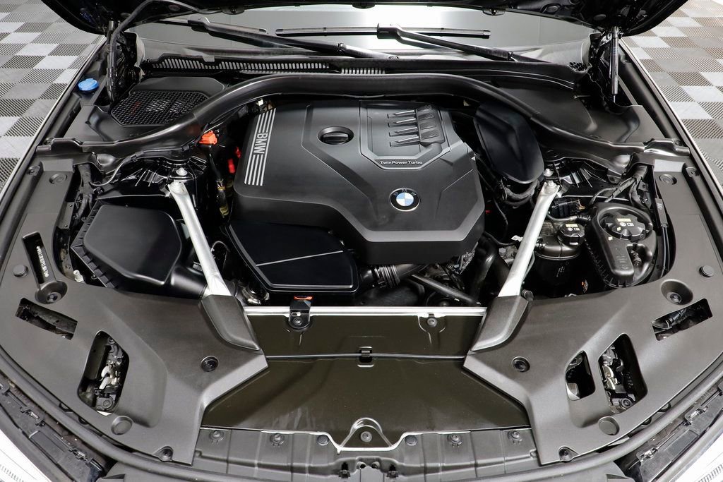 Certified 2023 BMW 530i xDrive w/ Premium Package image 25