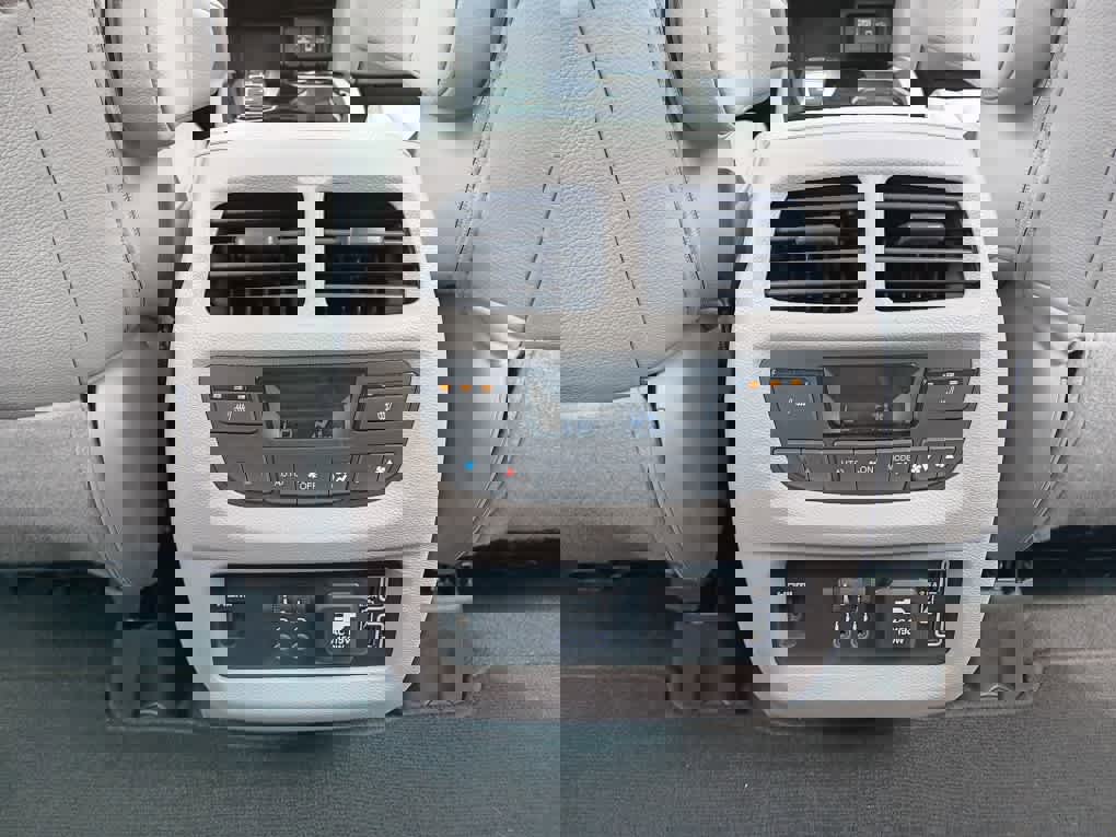 Used 2022 Honda Pilot Touring image 19