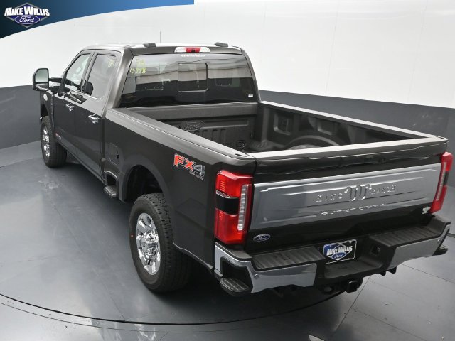 Used 2025 Ford F250 King Ranch w/ Chrome Package AWD/4WD image 13