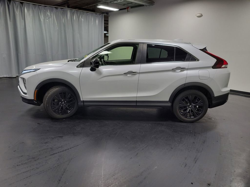 Used 2022 Mitsubishi Eclipse Cross LE AWD/4WD image 5