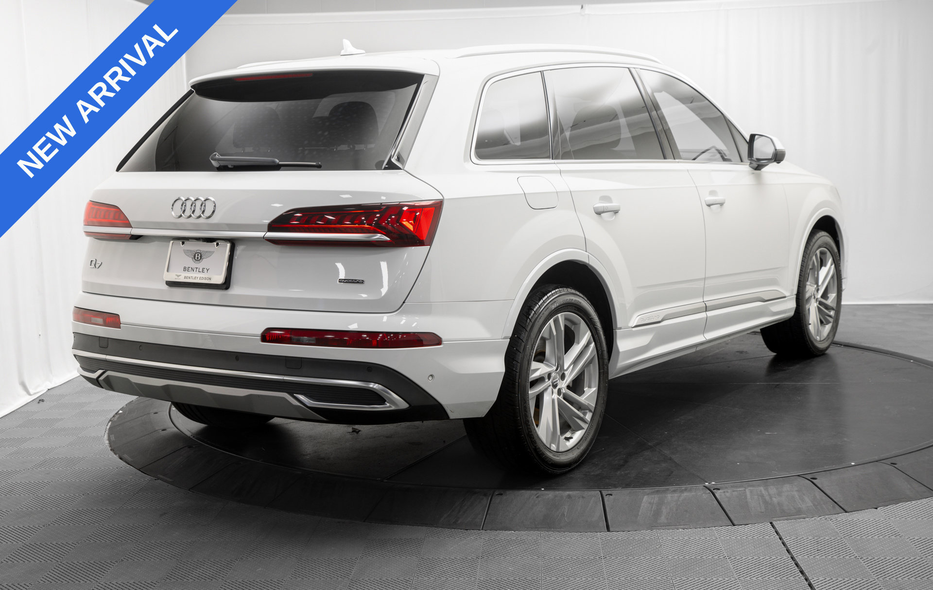 Used 2020 Audi Q7 3.0T Premium Plus AWD/4WD image 7