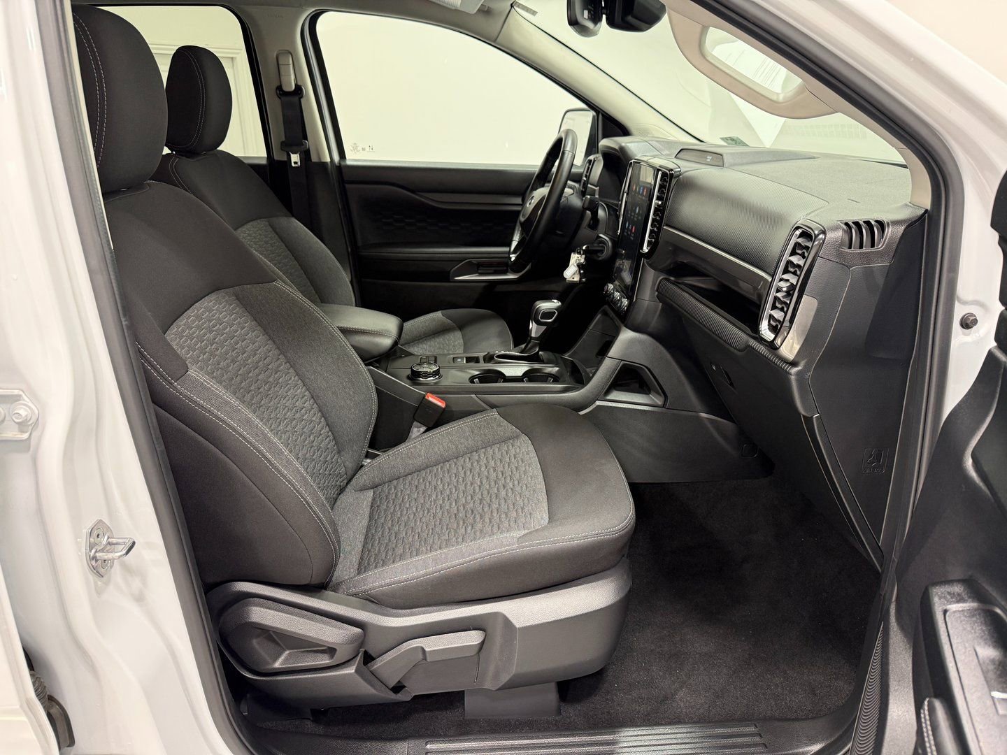 Used 2025 Ford Ranger XLT w/ Advanced Towing Package image 25