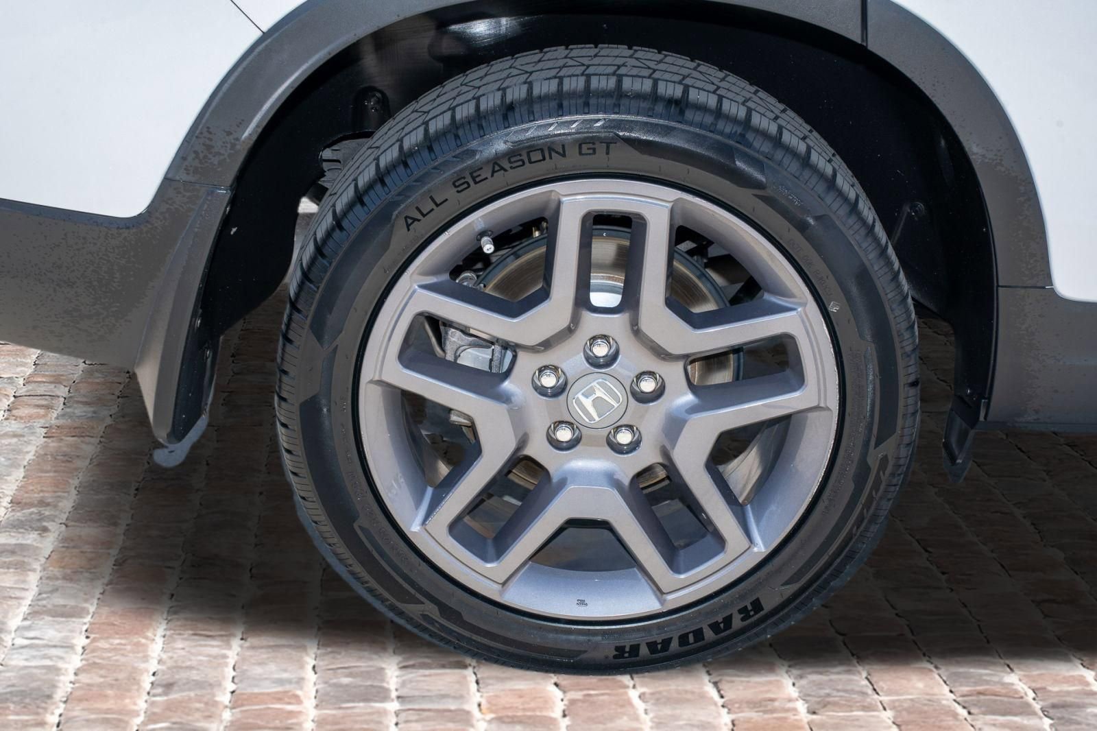 Certified 2023 Honda Passport EX-L image 44