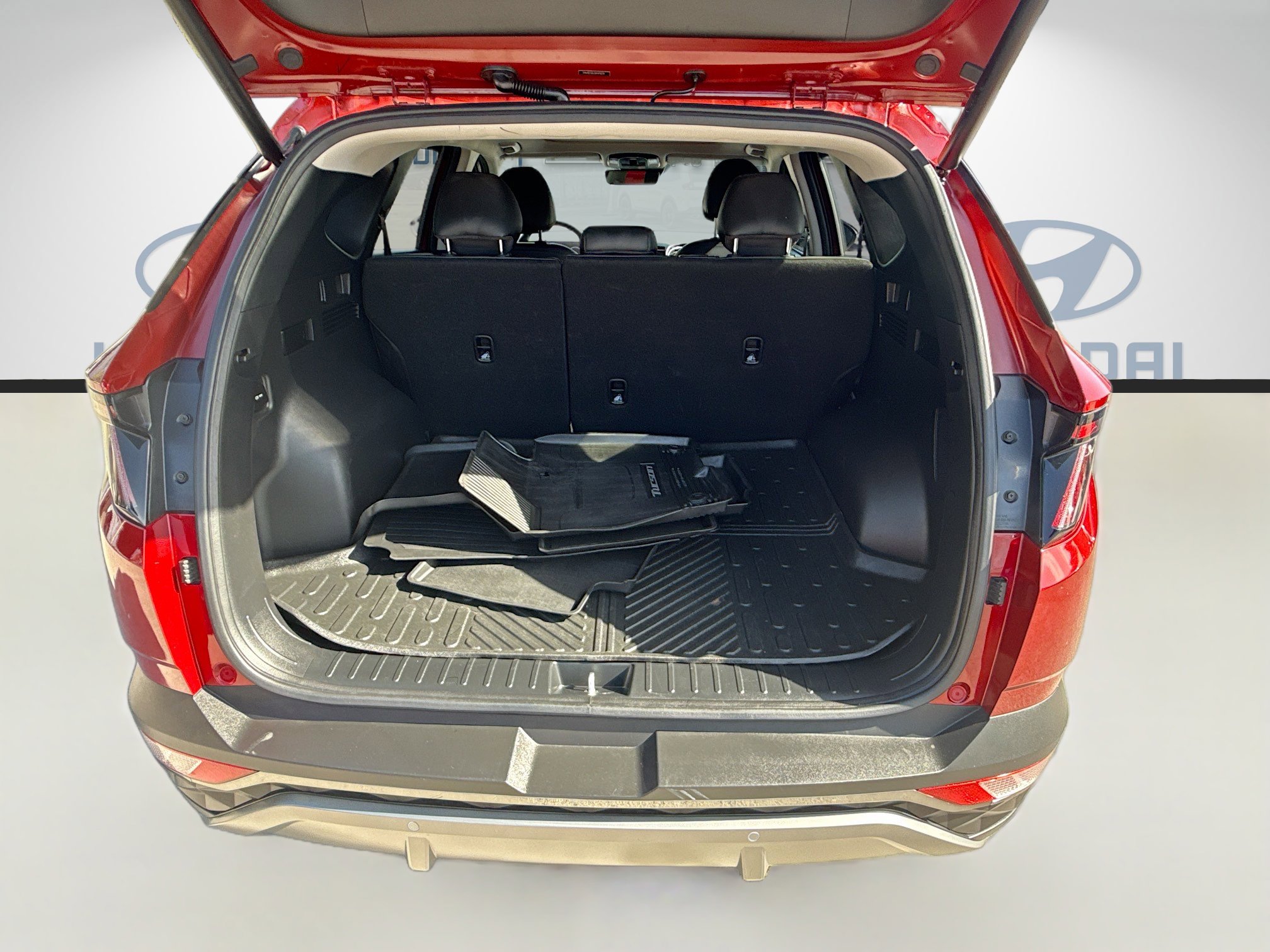 Used 2024 Hyundai Tucson Limited image 25