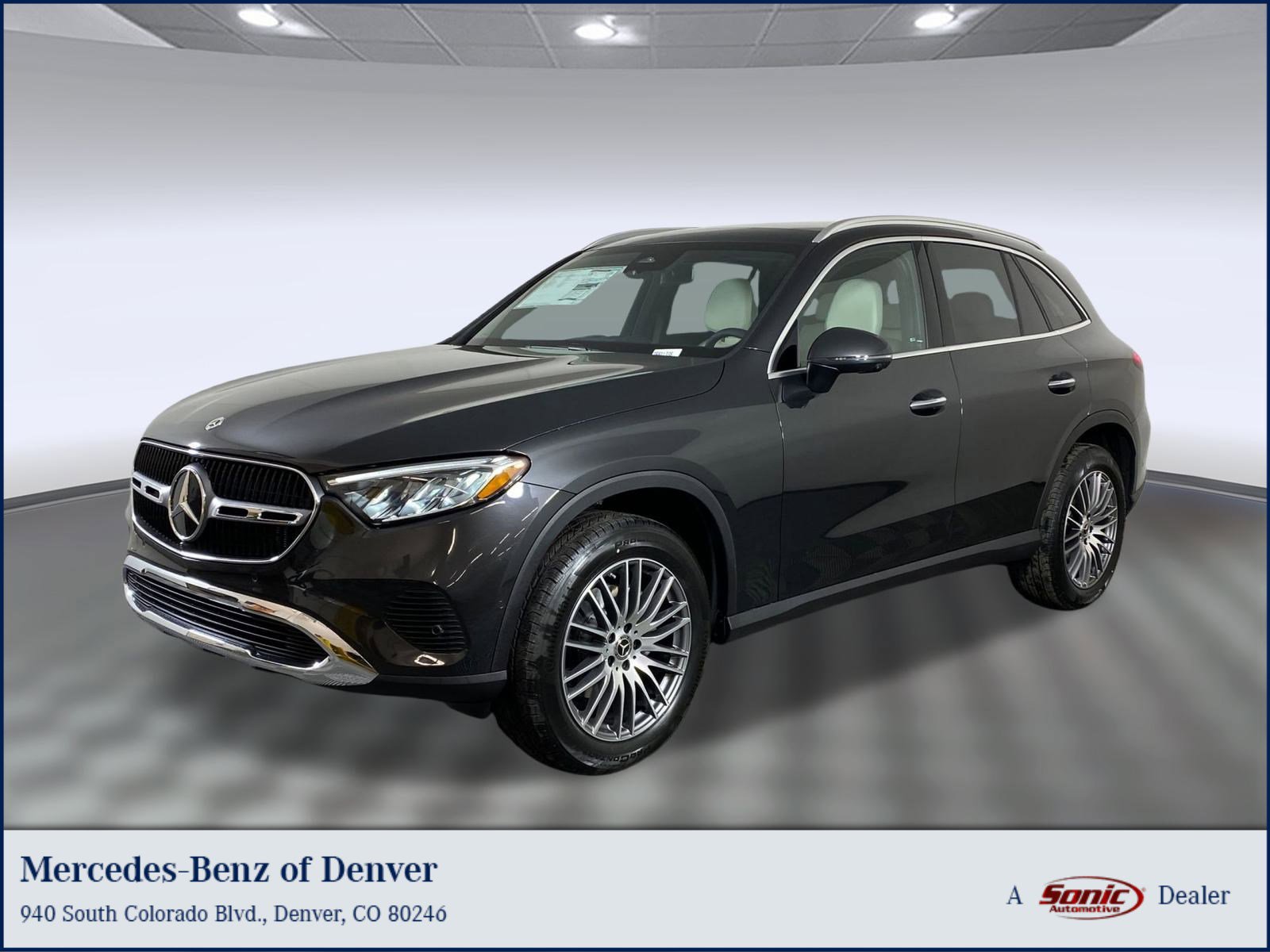 Used 2026 Mercedes-Benz GLC 300 4MATIC image 1