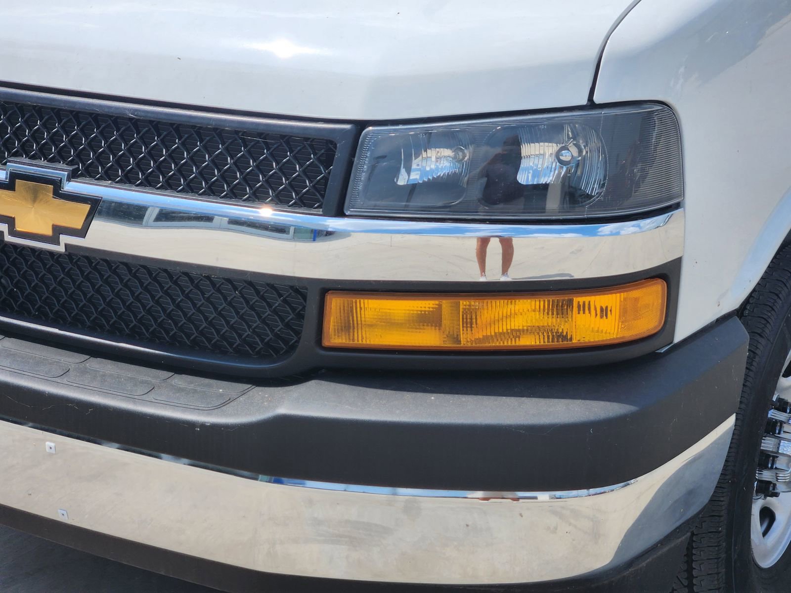 New 2024 Chevrolet Express 2500 image 9