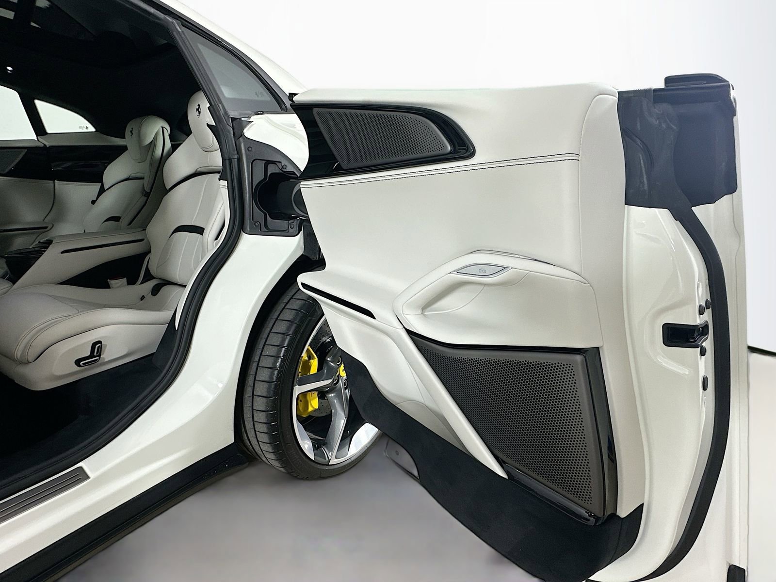 Used 2025 Ferrari Purosangue AWD/4WD image 53