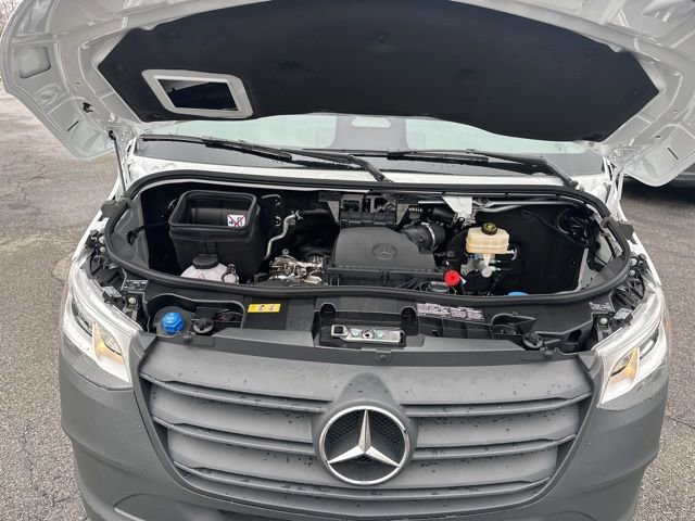 New 2025 Mercedes-Benz Sprinter 4500 image 32