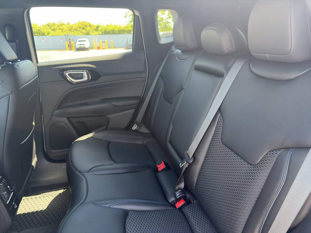 New 2026 Jeep Compass Latitude AWD/4WD image 16