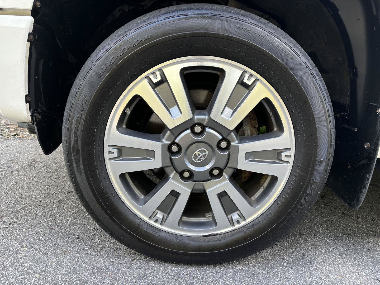 Used 2019 Toyota Tundra Platinum AWD/4WD image 26