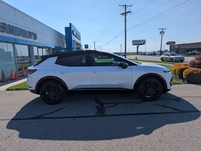 Used 2024 Chevrolet Equinox EV RS FWD image 2