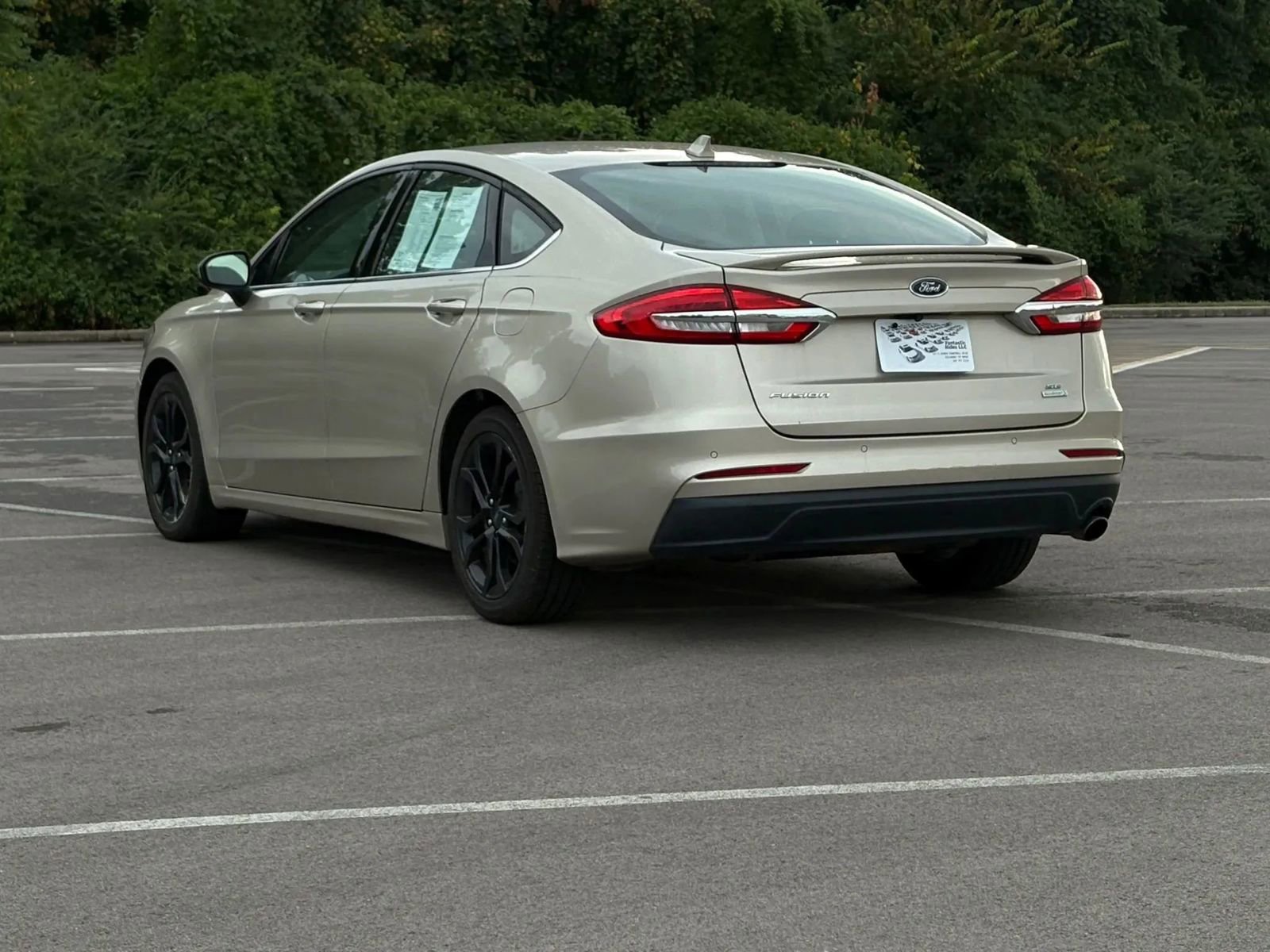 Used 2019 Ford Fusion SE w/ Equipment Group 151A image 3