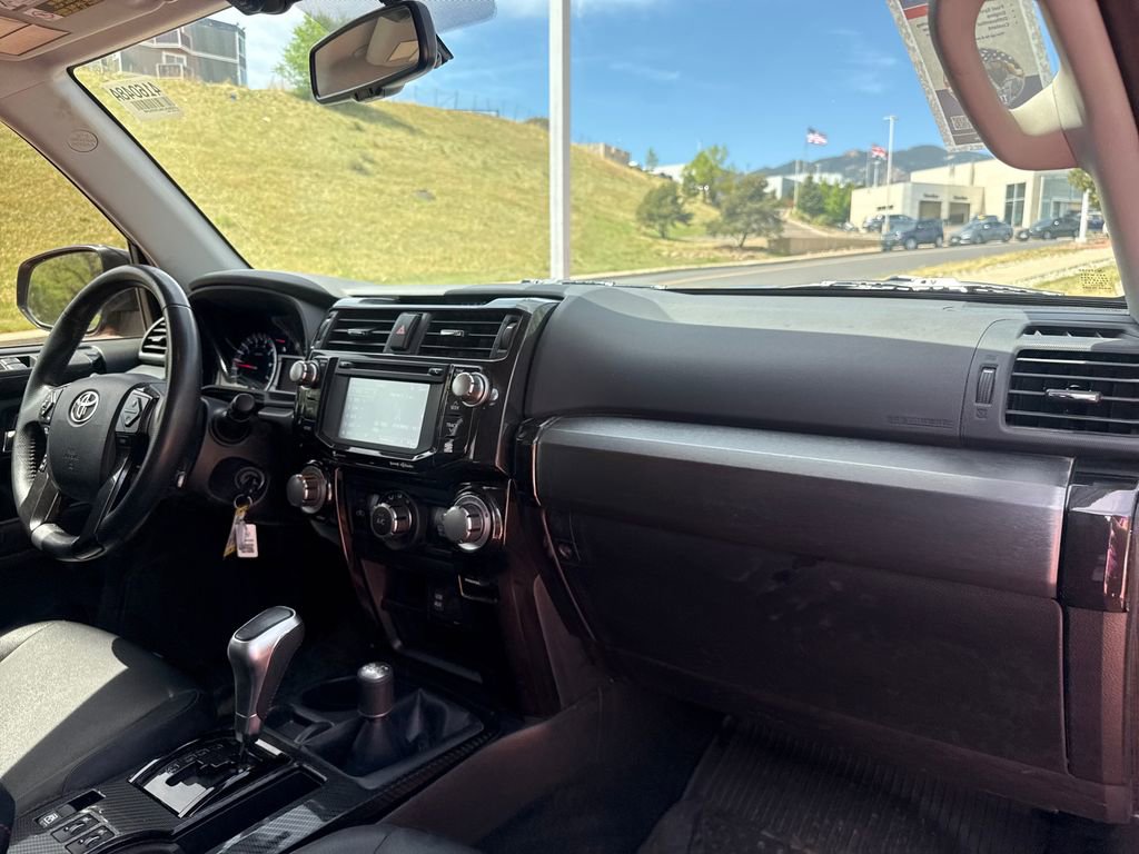 Used 2018 Toyota 4Runner TRD Off-Road Premium image 34