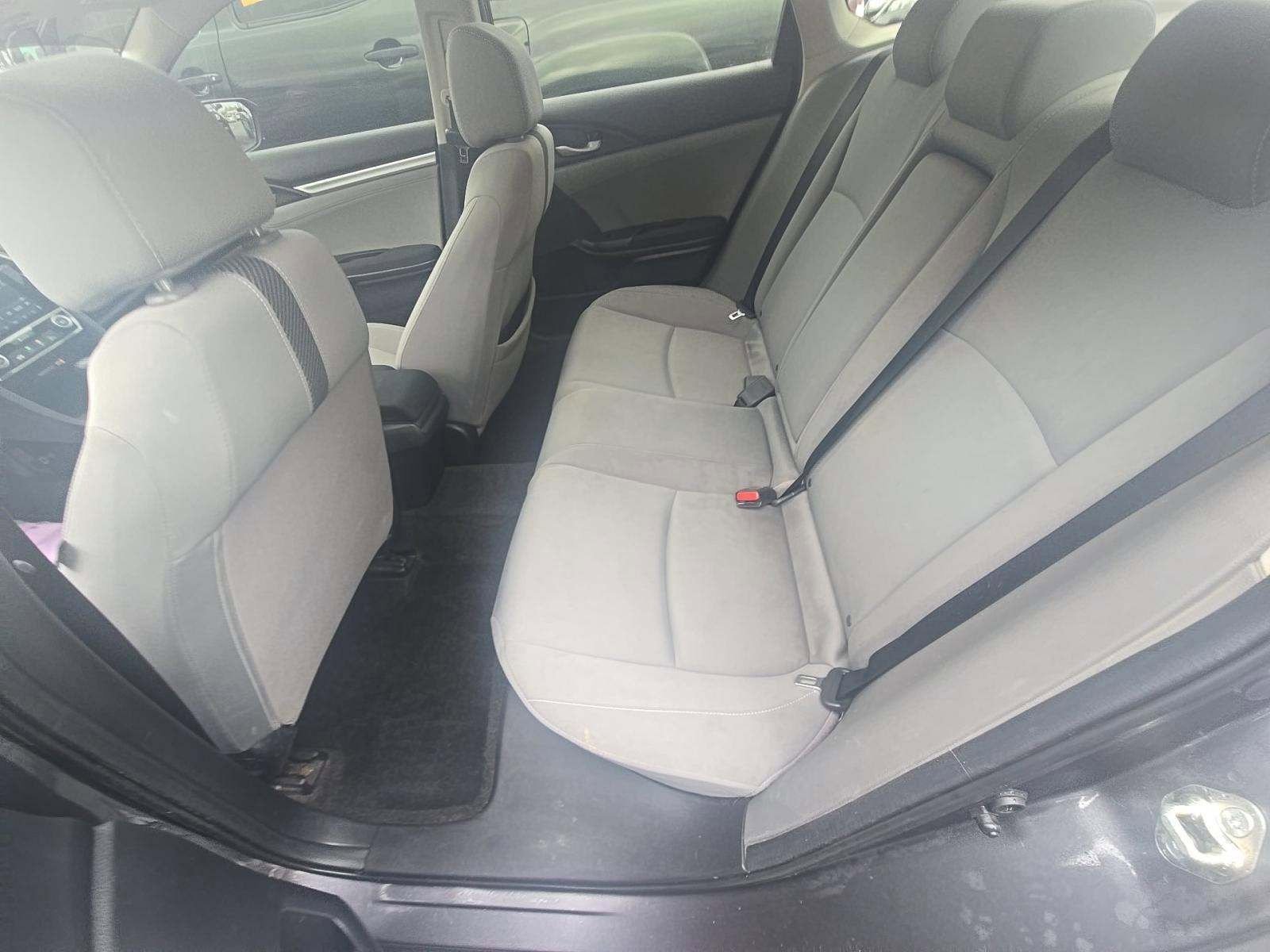 Used 2018 Honda Civic EX image 9