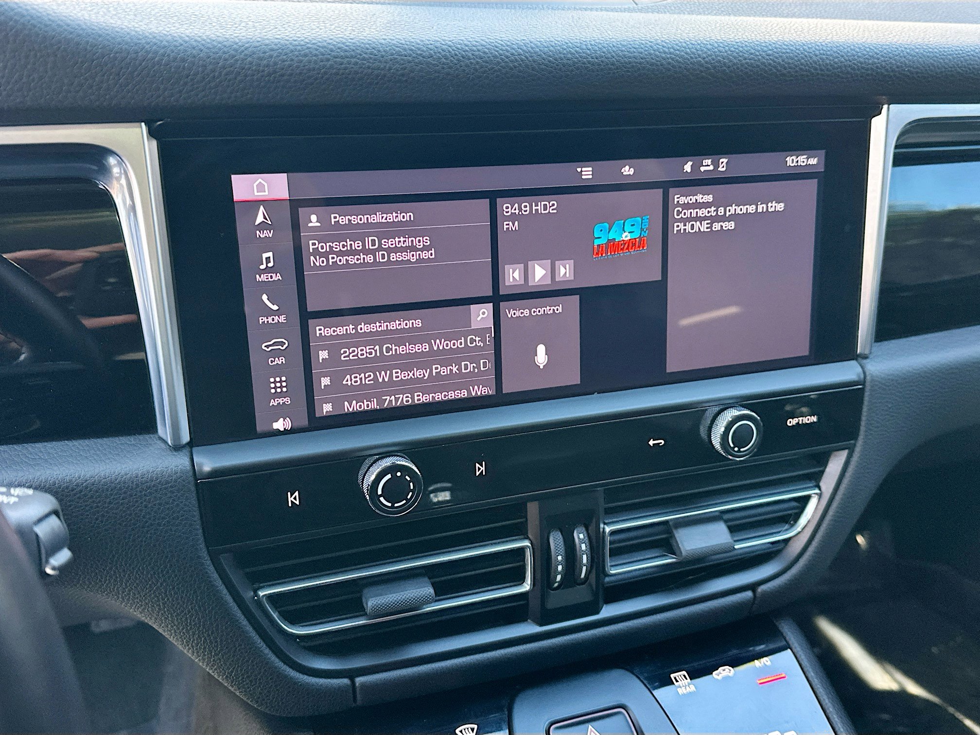 Used 2024 Porsche Macan S image 13