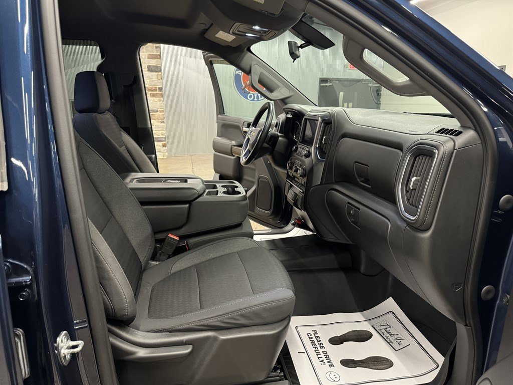 Used 2021 Chevrolet Silverado 1500 LT w/ Z71 Off-Road Package AWD/4WD image 36