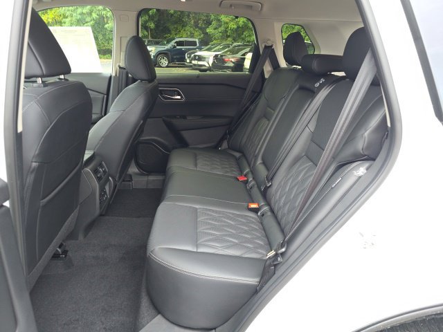New 2026 Nissan Rogue Platinum AWD/4WD image 14