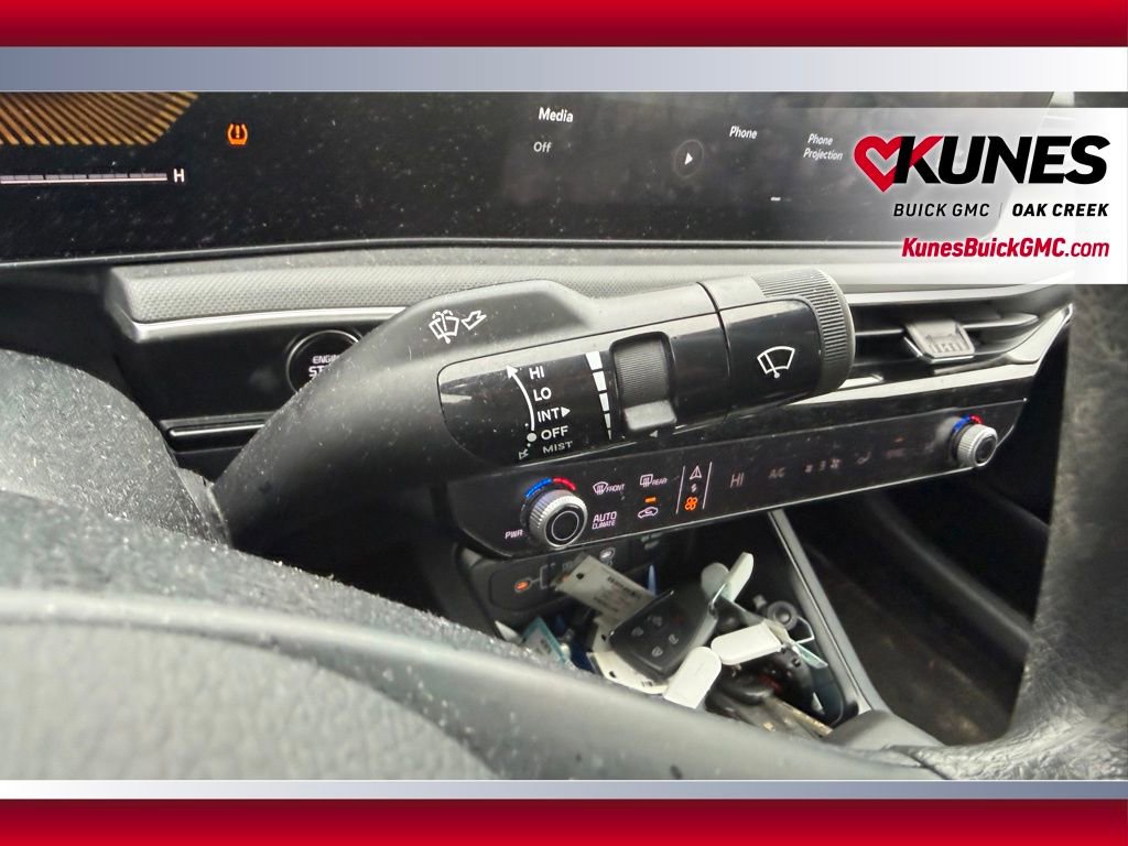 Used 2025 Kia K5 LXS image 11