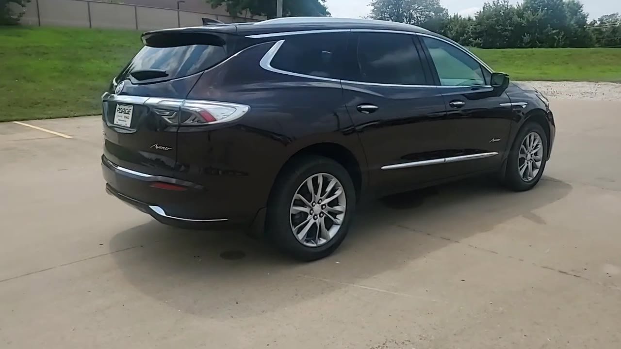 Used 2022 Buick Enclave Avenir w/ Avenir Technology Package AWD/4WD image 8