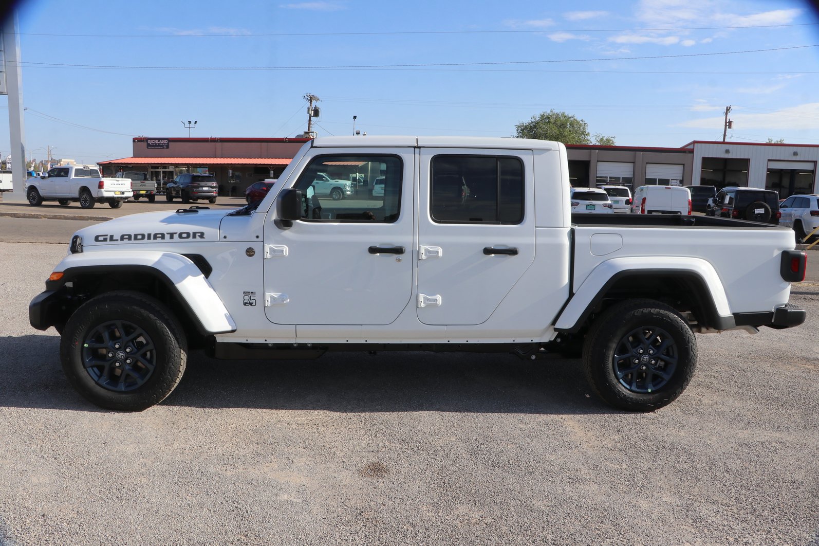 New 2026 Jeep Gladiator Mojave AWD/4WD image 4