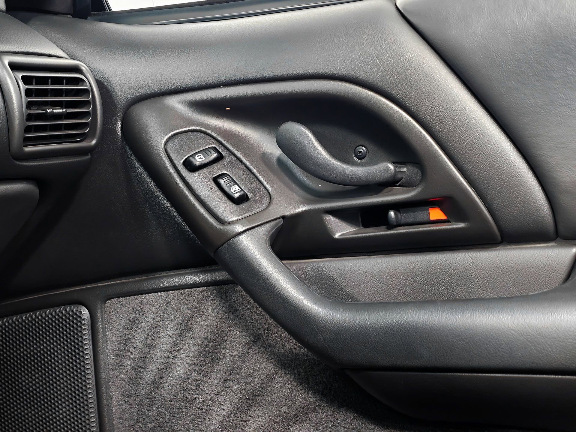 Used 2002 Chevrolet Camaro Z28 w/ SS Performance/Appearance Pkg image 57