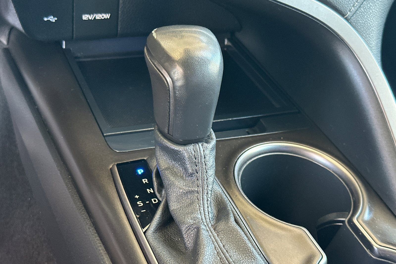 Certified 2021 Toyota Camry SE w/ Carpet Mat Package (TMS) FWD image 23
