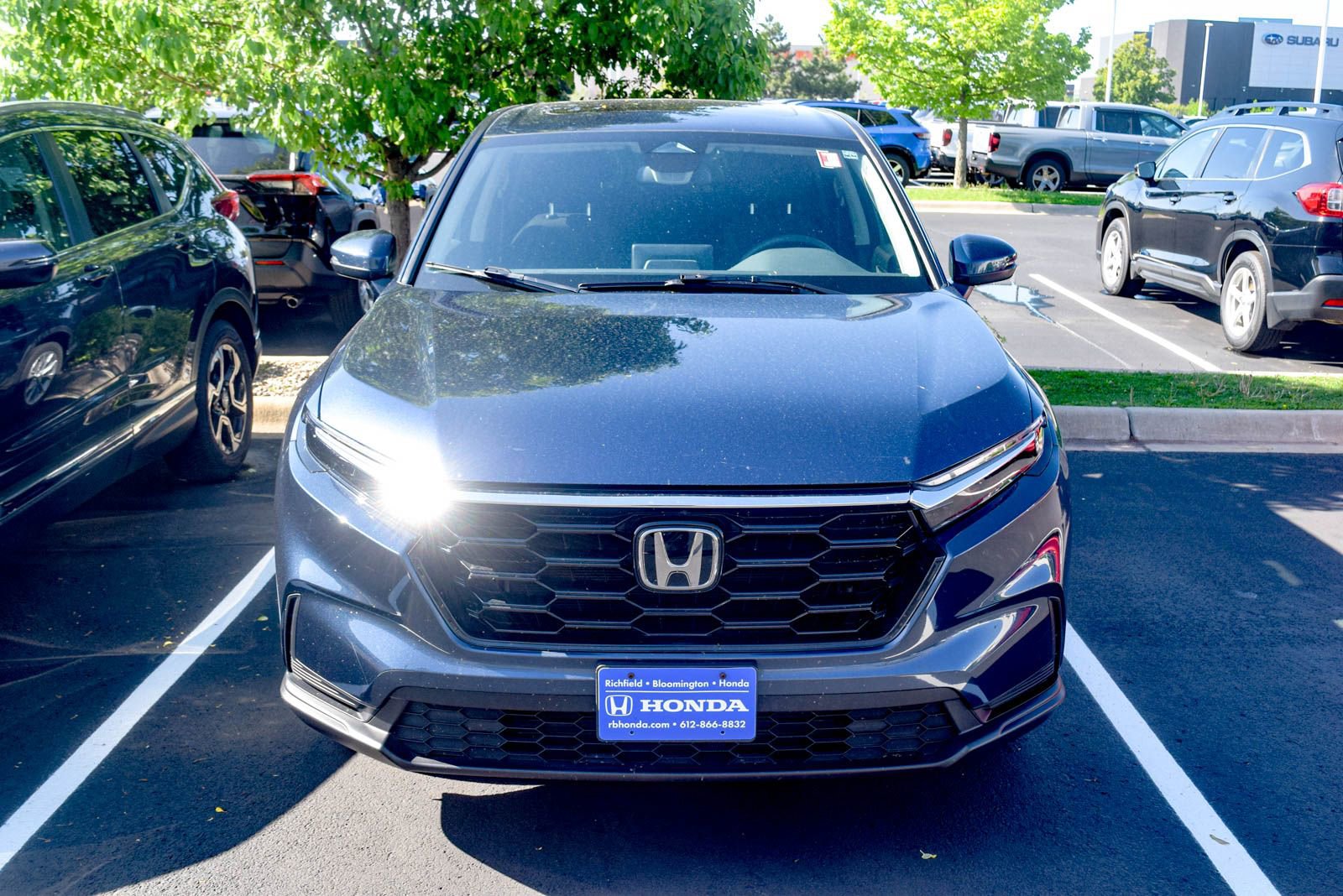 Used 2024 Honda CR-V EX image 3