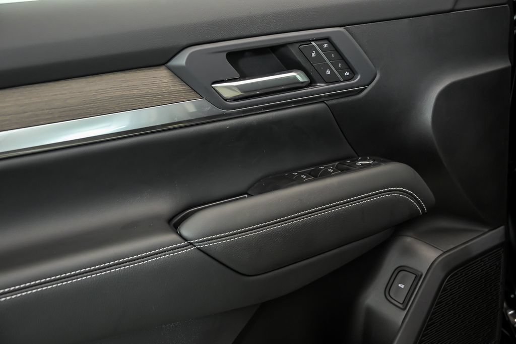 New 2026 GMC Terrain Denali w/ LPO, Floor Liner Package AWD/4WD image 5