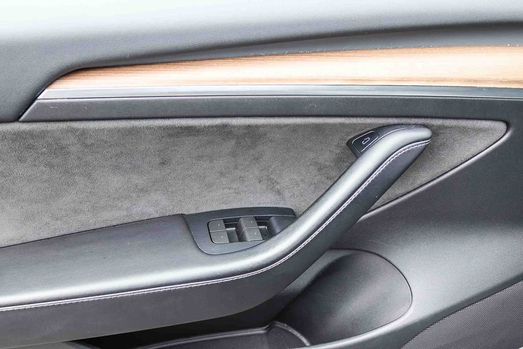 Used 2023 Tesla Model 3 Standard Range RWD image 21
