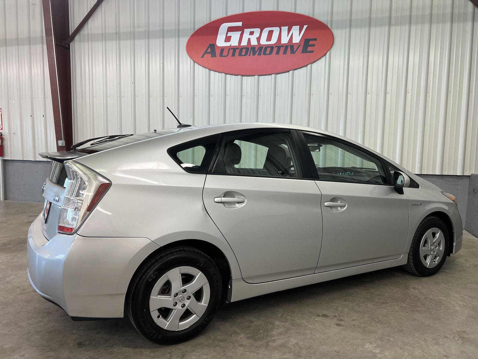 Used 2010 Toyota Prius Five image 10
