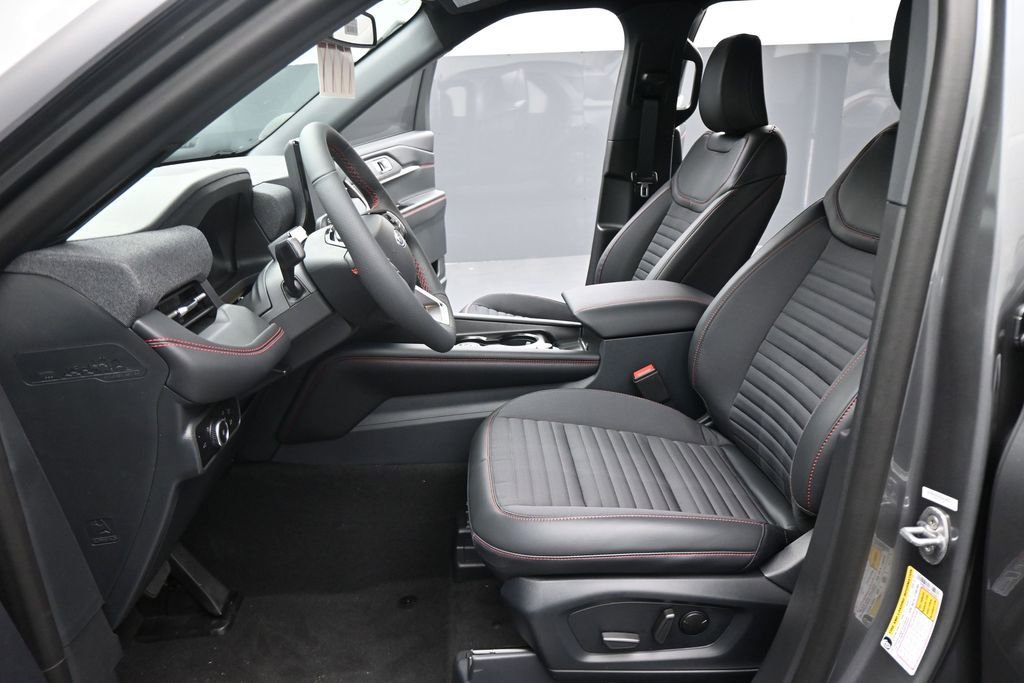 New 2026 Ford Explorer ST-Line w/ Premium Package RWD image 13