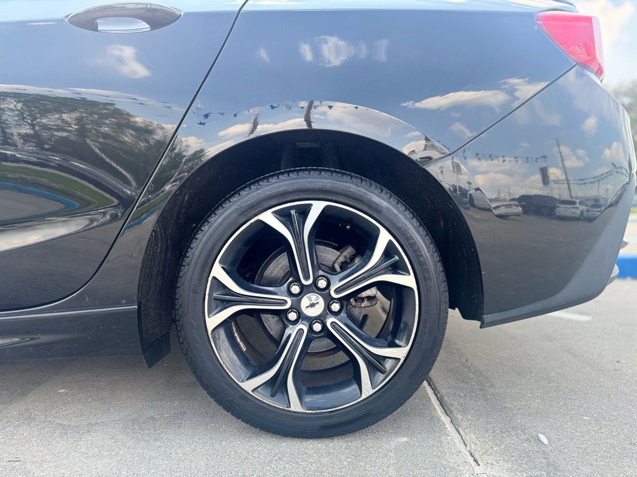 Used 2019 Chevrolet Cruze LT w/ Convenience Package image 21