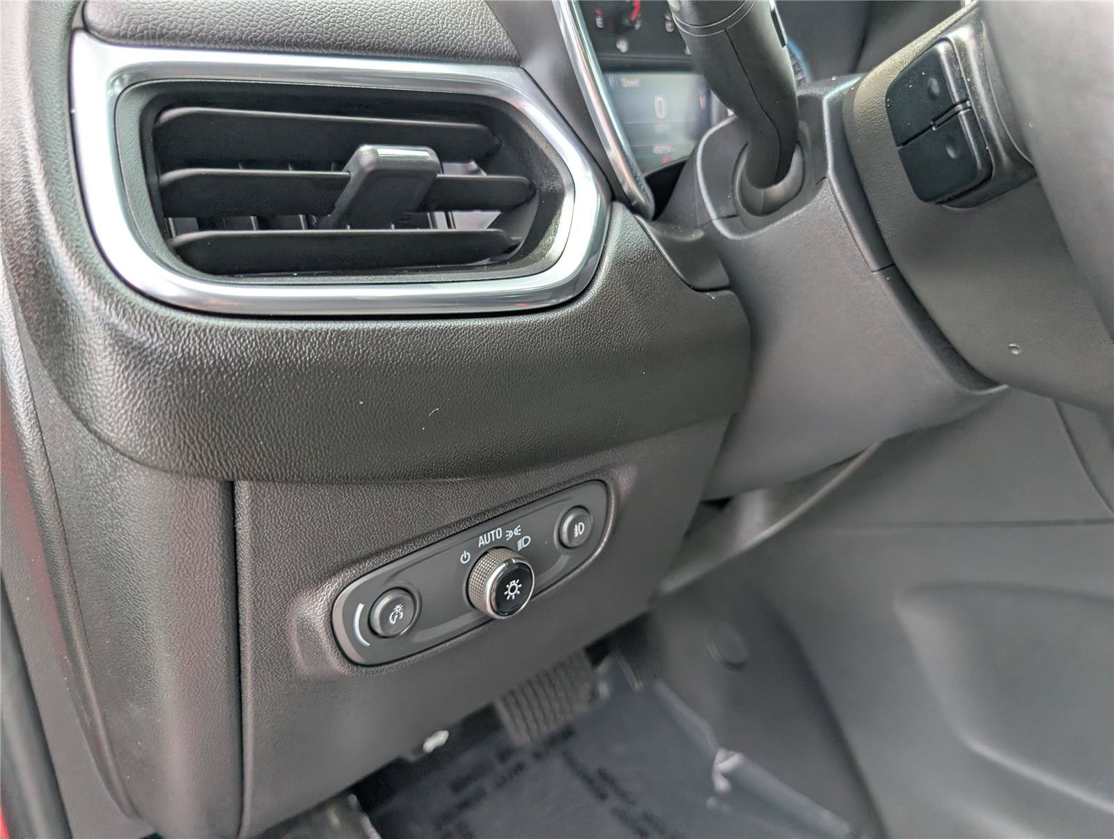 Used 2020 Chevrolet Equinox LT AWD/4WD image 22