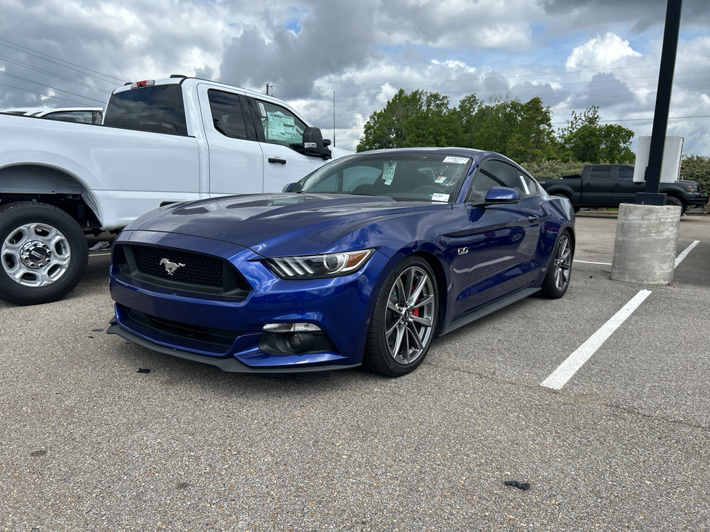 Used 2016 Ford Mustang GT Premium w/ Equipment Group 401A RWD image 1