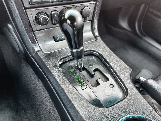 Used 2004 Ford Thunderbird RWD image 29