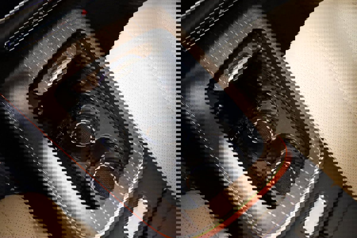 Used 2025 Mercedes-Benz E 350 4MATIC Sedan image 16