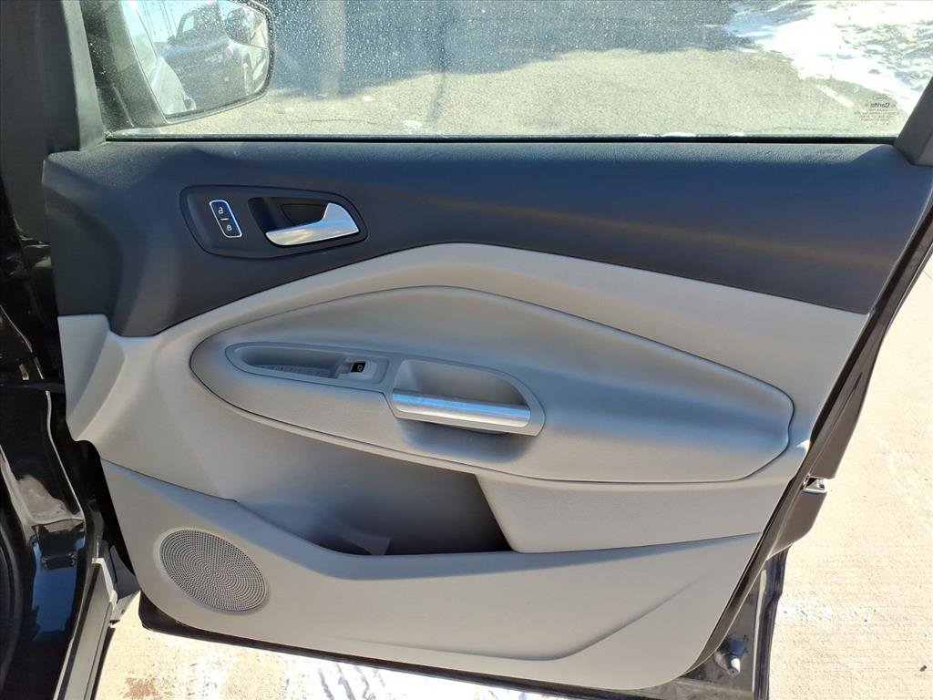 Used 2015 Ford Escape Titanium image 19