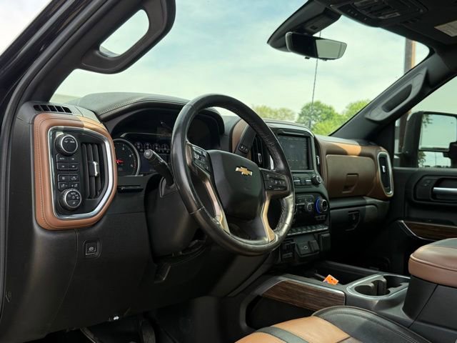 Used 2023 Chevrolet Silverado 2500 High Country w/ Z71 Off-Road Package AWD/4WD image 15
