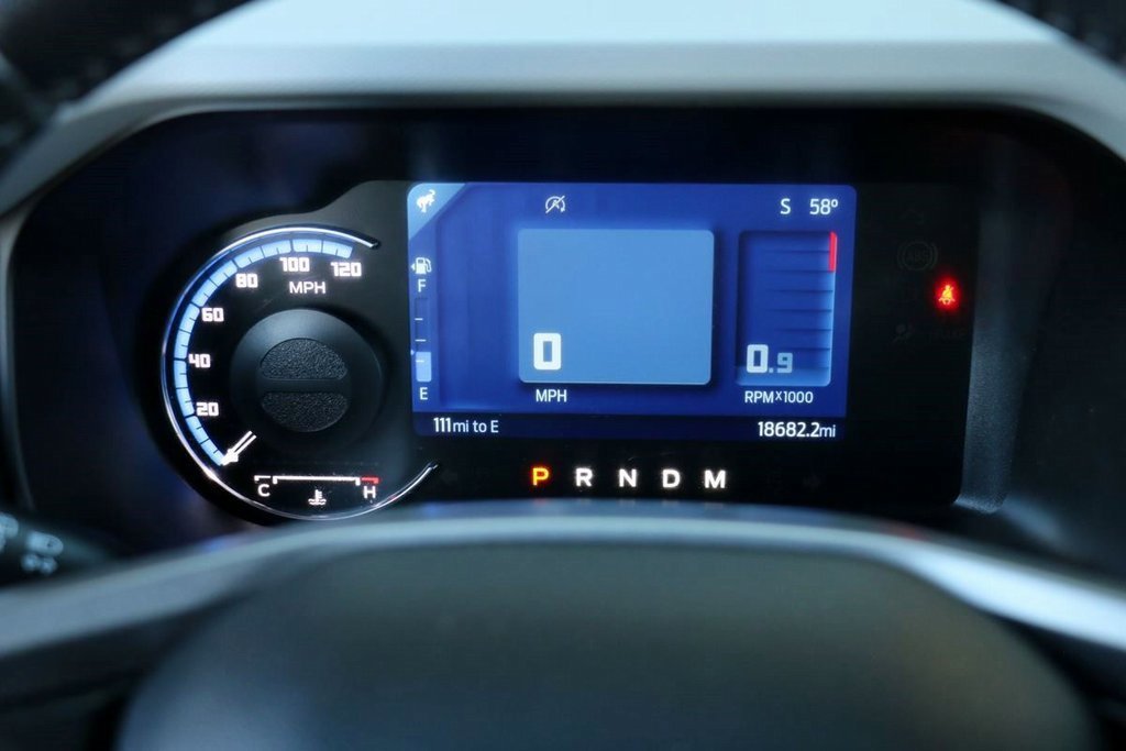 Used 2022 Ford Bronco Badlands image 14