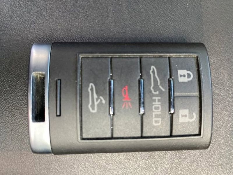 Used 2015 Chevrolet Corvette Z06 w/ 3LZ Preferred Equipment Group RWD image 18