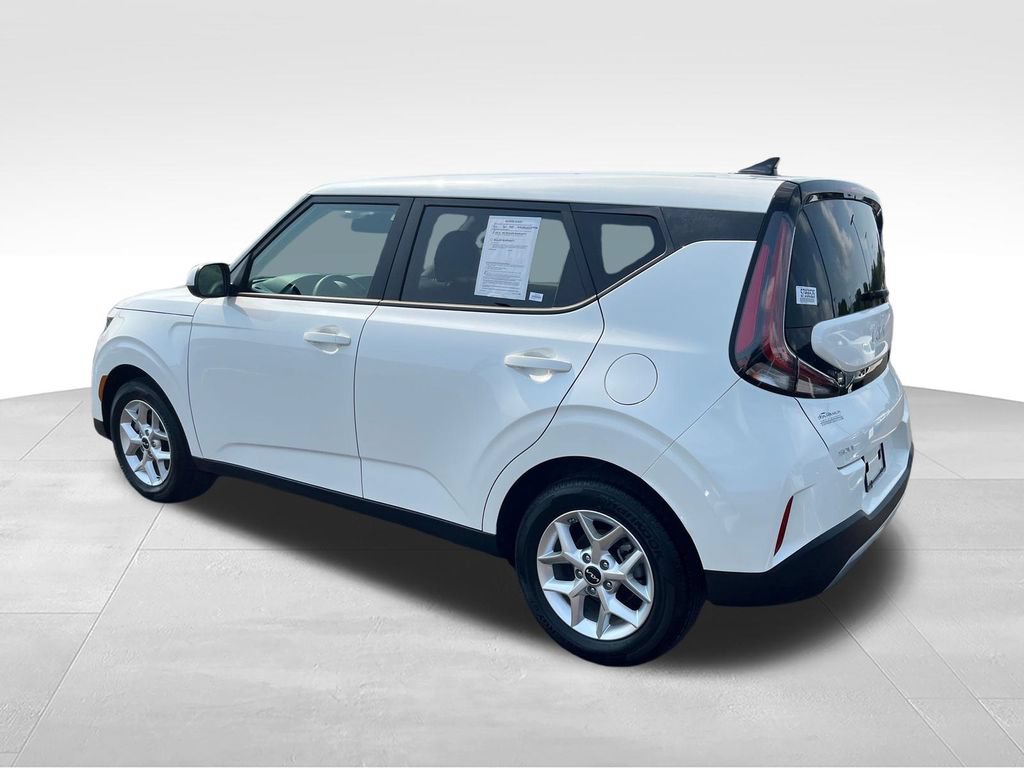 Used 2025 Kia Soul LX FWD video 3