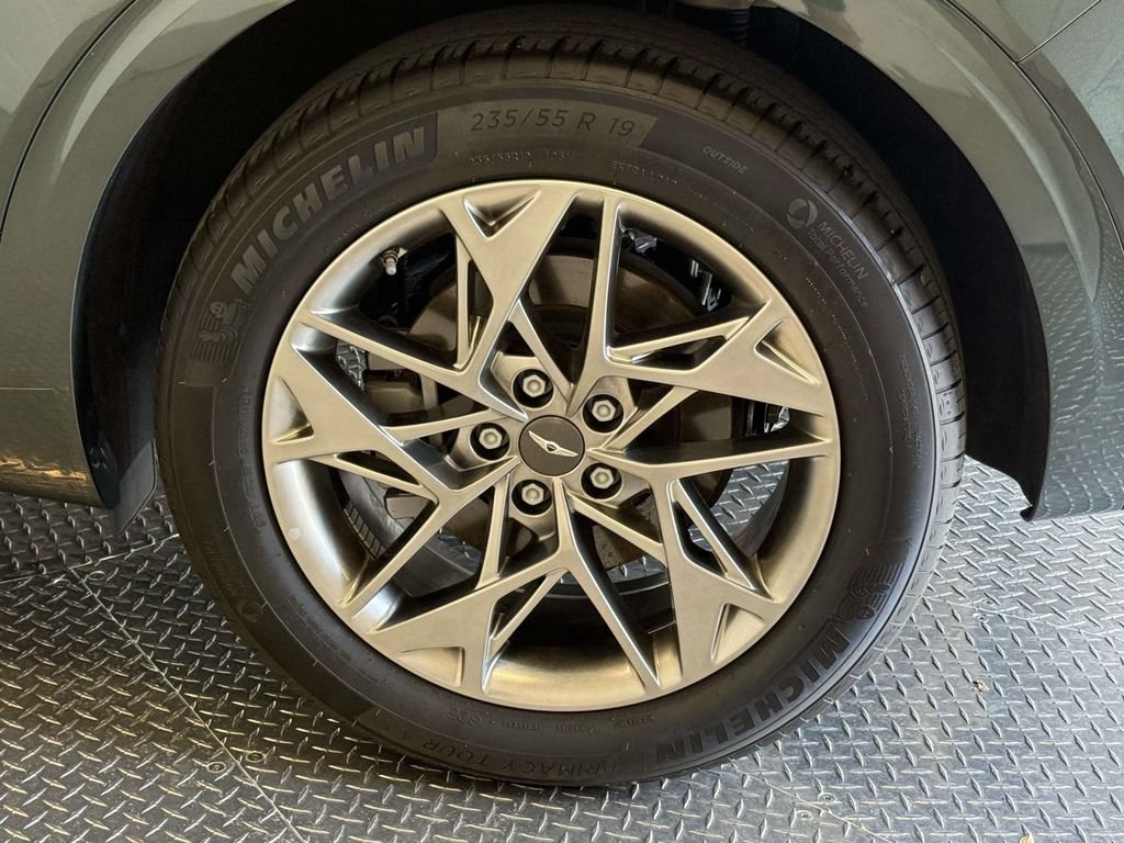Used 2022 Genesis GV70 2.5T w/ Select Package AWD/4WD image 14