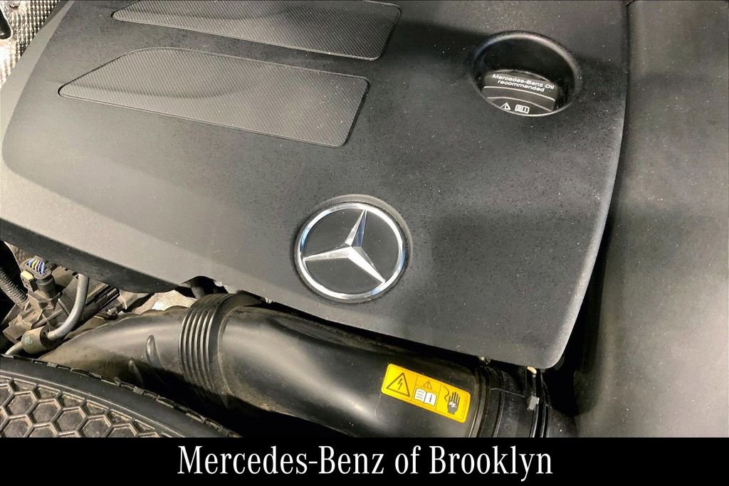 Used 2021 Mercedes-Benz GLC 300 4MATIC image 33