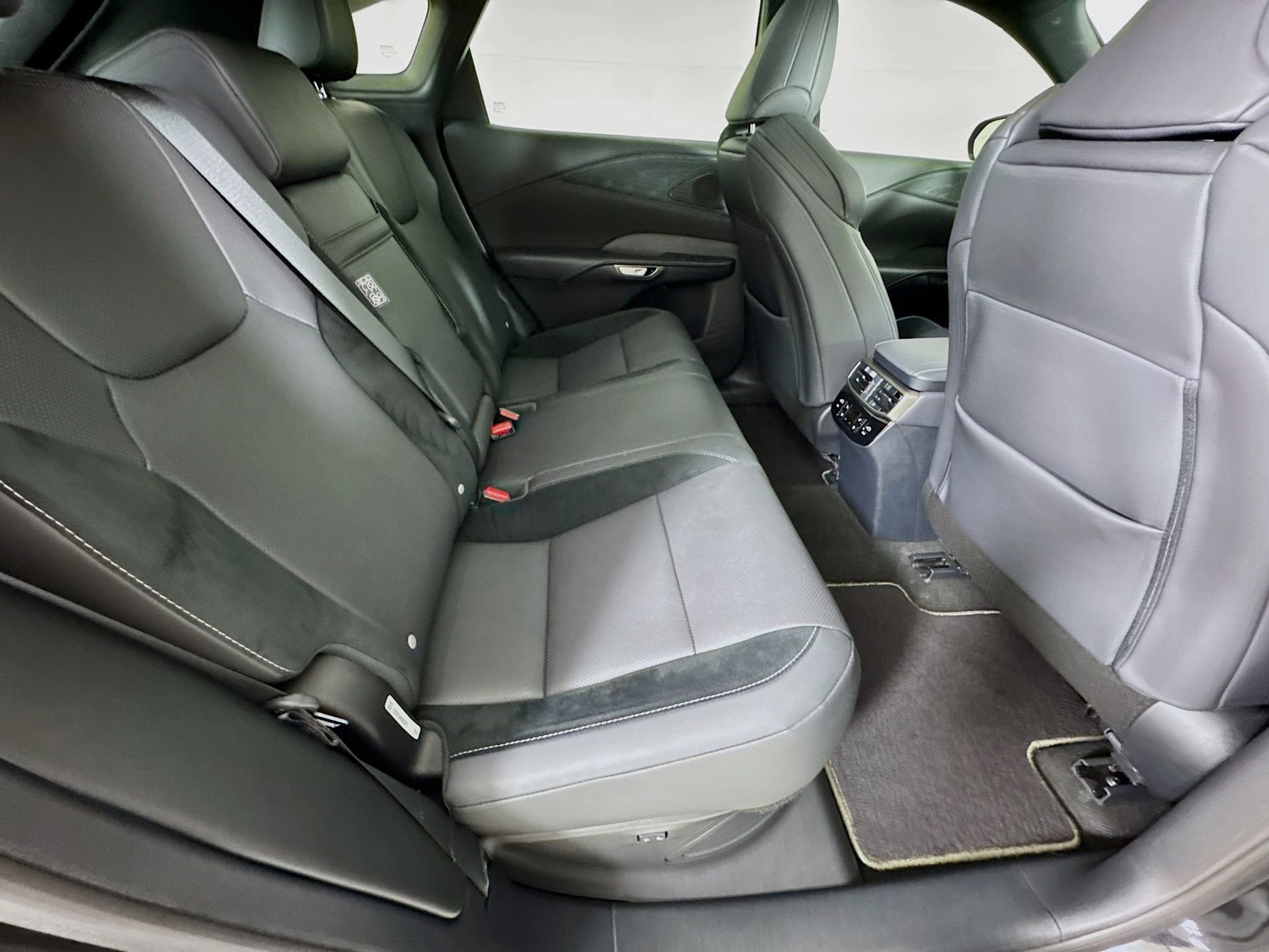 Used 2023 Lexus RX 500h F Sport AWD/4WD image 29
