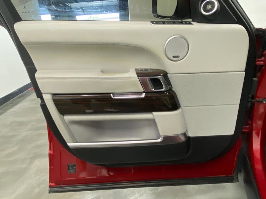 Used 2016 Land Rover Range Rover Autobiography image 43